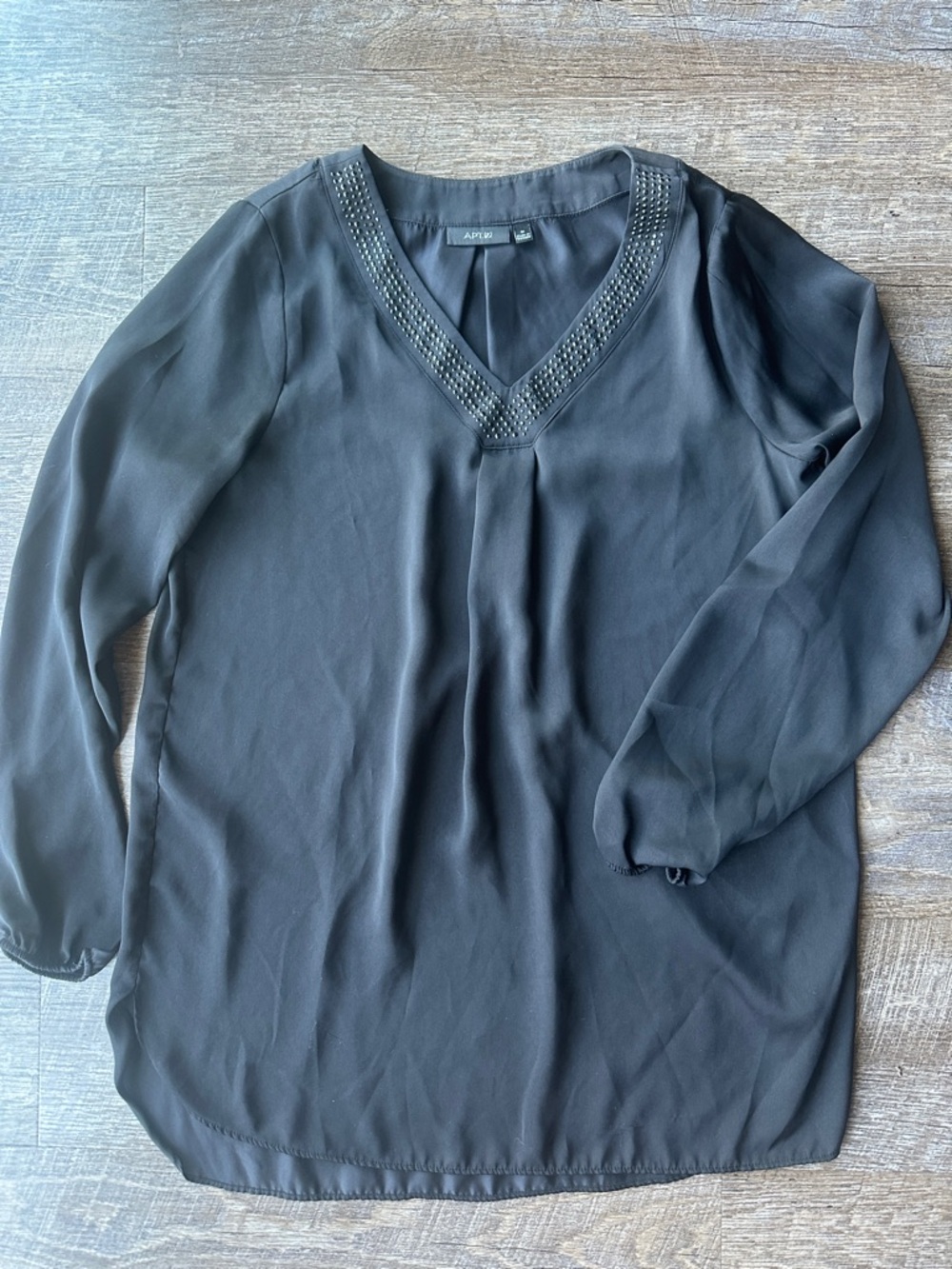 Apt. 9 Black V-Neck Beaded Long-Sleeve Blouse